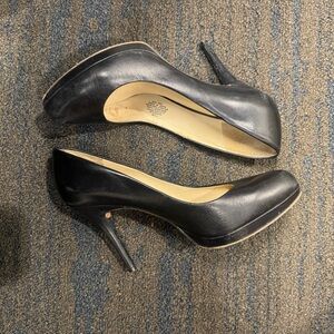 Elegant Black Nine West size 7.5 High Heels